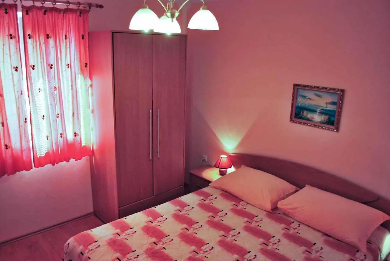 Holiday Home In Muntic/Istrien 10956